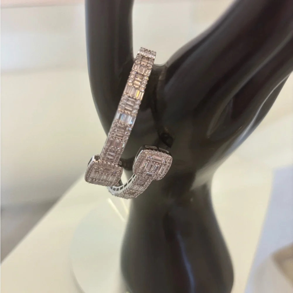 Executive Sterling Silver Bangle Emerald Cut
